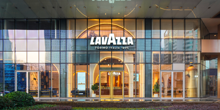 Lavazza cerca laureati per stage retribuiti: opportunità tra sede centrale e Innovation Center