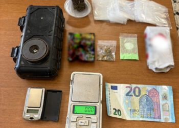 Ponticelli, droga nascosta in casa: arrestato 23enne durante i controlli della Polizia