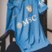 Il Napoli celebra i suoi 100 anni: svelata la maglia del Centenario, un anno di eventi tra storia e futuro