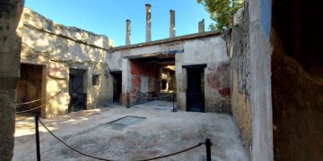 Dopo quasi trent’anni al parco archeologico di Ercolano riapre la Casa del Mobilio Carbonizzato