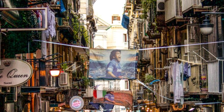 Cosa vedere a Napoli in un giorno: itinerario completo tra storia, arte, mare e tradizioni