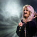 Addio a Bonnie Tyler, si spegne a 75 anni la voce di “Total Eclipse of the Heart”