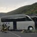 Schianto sulla statale 79: sei morti e numerosi feriti nello scontro tra autobus, auto e camper