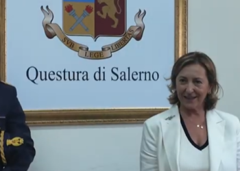 Olimpia Abbate alla guida della Questura di Salerno: quando una donna entra nei luoghi del potere, il cambiamento diventa visibile