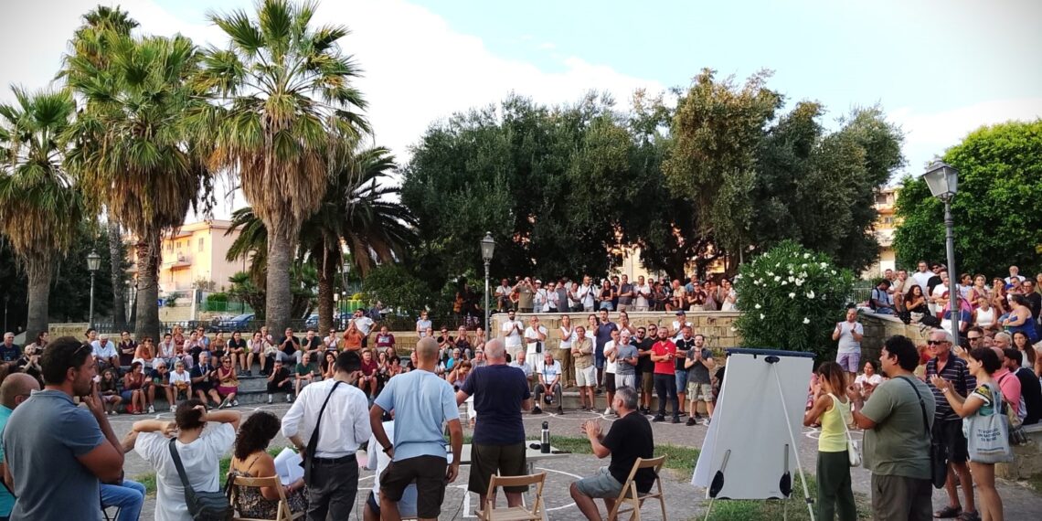 Pozzuoli Esiste Ancora: «Prima gli sfollati, poi gli slogan. Servono risposte concrete e subito»