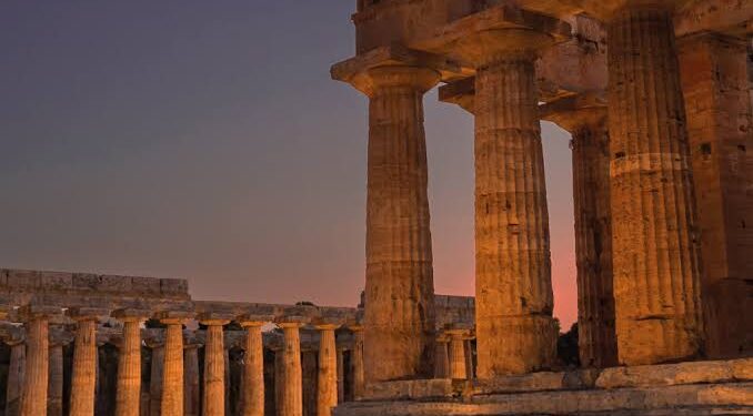 Sere d’agosto, i grandi monumenti aprono le porte oltre il tramonto: visite serali tra arte, musica e spettacoli