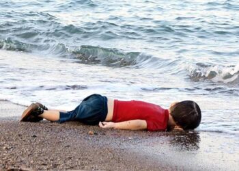 2 settembre 2015, la foto di Alan Kurdi: il bambino che sconvolse il mondo