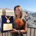 Napoli celebra Monica Sarnelli: alla cantante la Medaglia della Città per i 45 anni di carriera