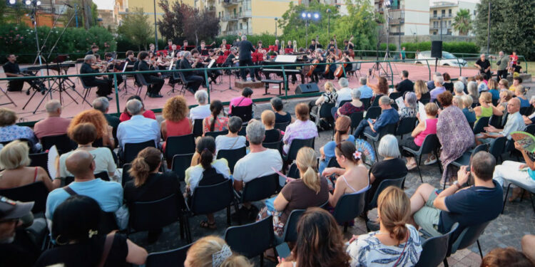 Fiori musicali, la grande musica arriva nelle periferie di Napoli: concerti gratuiti a Scampia e Secondigliano