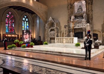 Napoli ricorda Salvo D’Acquisto: l’Arma dei Carabinieri onora il suo sacrificio