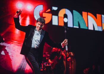 Gianni Morandi all’Arena Flegrea di Napoli: il 1° ottobre il concerto per i 60 anni di “C’era un ragazzo”