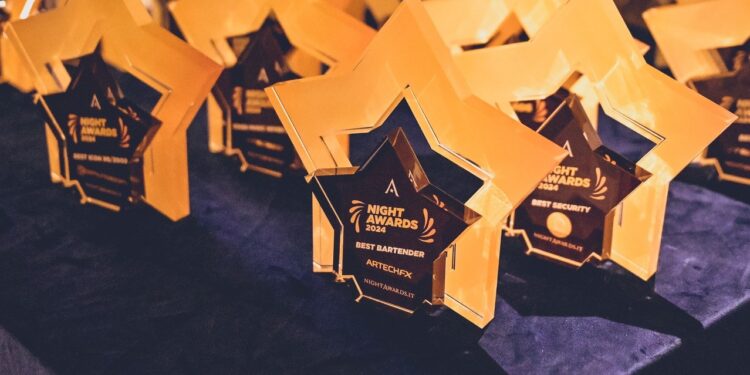 Night Awards 2026, gli Oscar del clubbing arrivano all’Odissea Disco di Pozzuoli