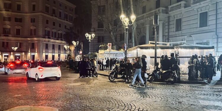 Vomero, pestato dal branco per difendere le figlie: tra gli identificati anche i figli di due poliziotti