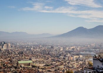 Ecosistema Urbano 2026, Napoli ultima in Italia: bocciata la sostenibilità della città