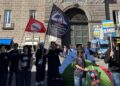 Napoli, studenti in tenda davanti al Comune: «Sfrattiamo Manfredi»