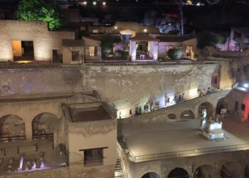Wine Spot agli Scavi, dopo il tutto esaurito del 3 ottobre Ercolano riaccende la notte: si replica sabato 17