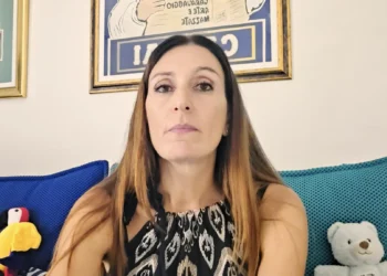 VIDEO-«Madre fuorilegge in Italia»: la napoletana Gabriella Poppiti ha preso 25 aerei per diventare mamma