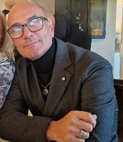 Operaio morto a Caivano, trovato ferito in strada: lavorava sul tetto di un capannone